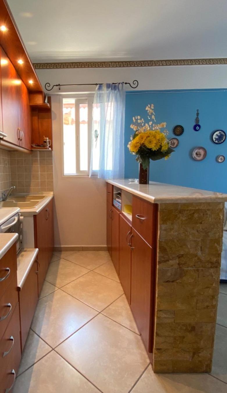 Roula Apartment Nei Pori Zewnętrze zdjęcie